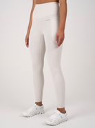 Twin Pocket Performance Legging | White - BOXAH