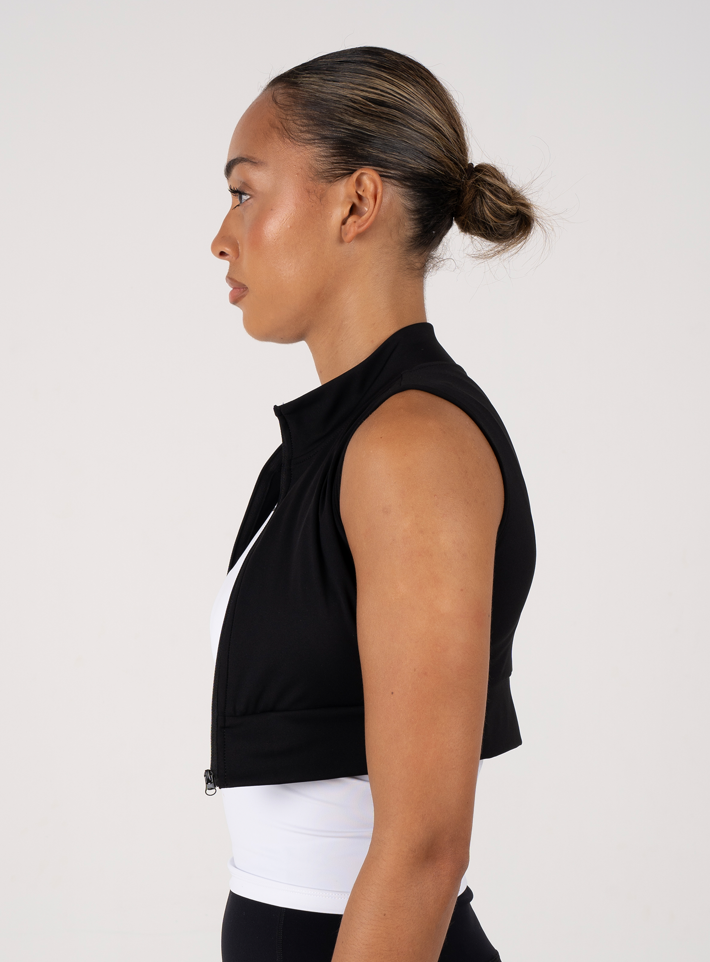 Zip-up Performance Sports Bra | Black - BOXAH