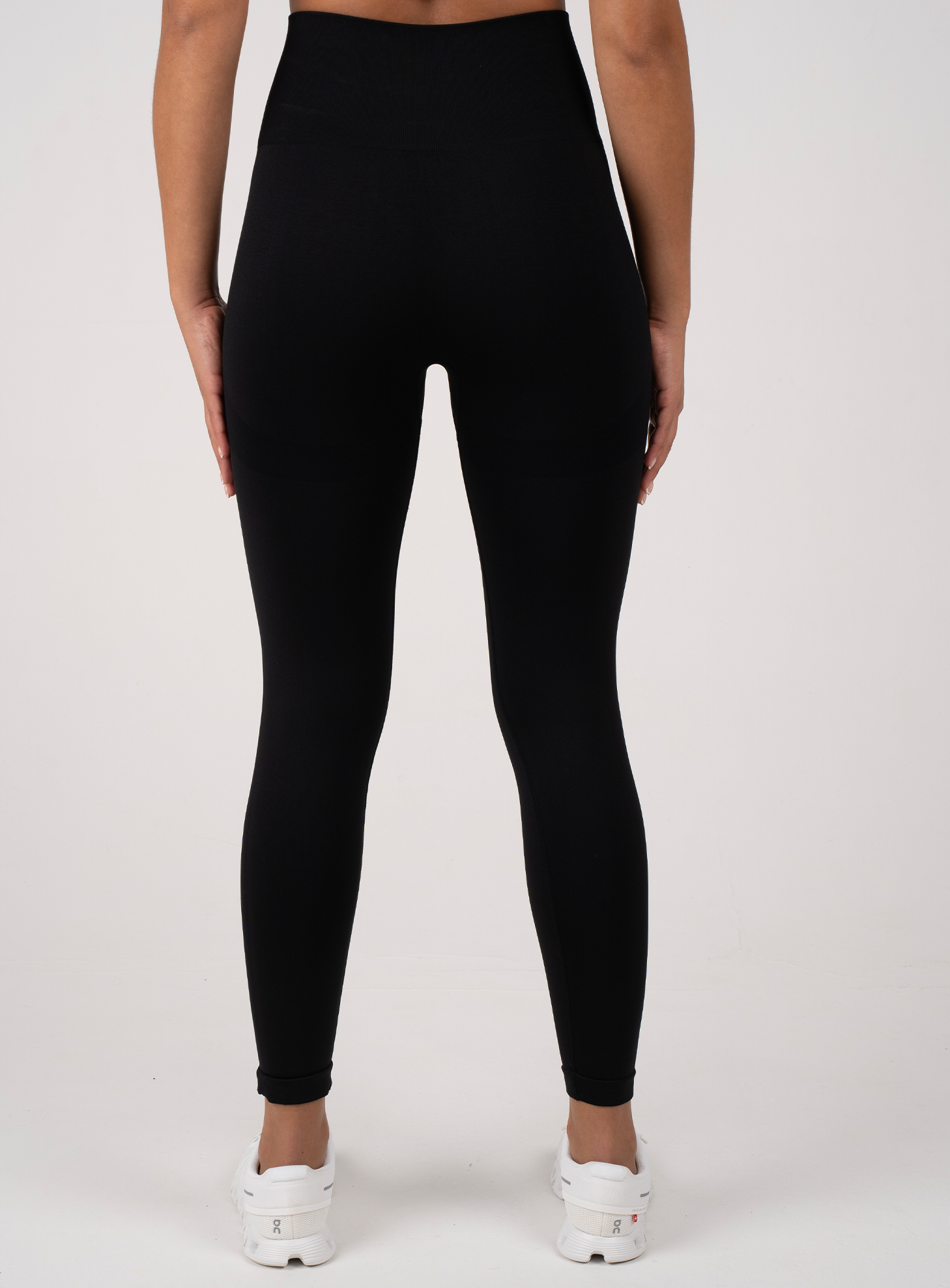 Contour Seamless Performance Leggings | Black - BOXAH