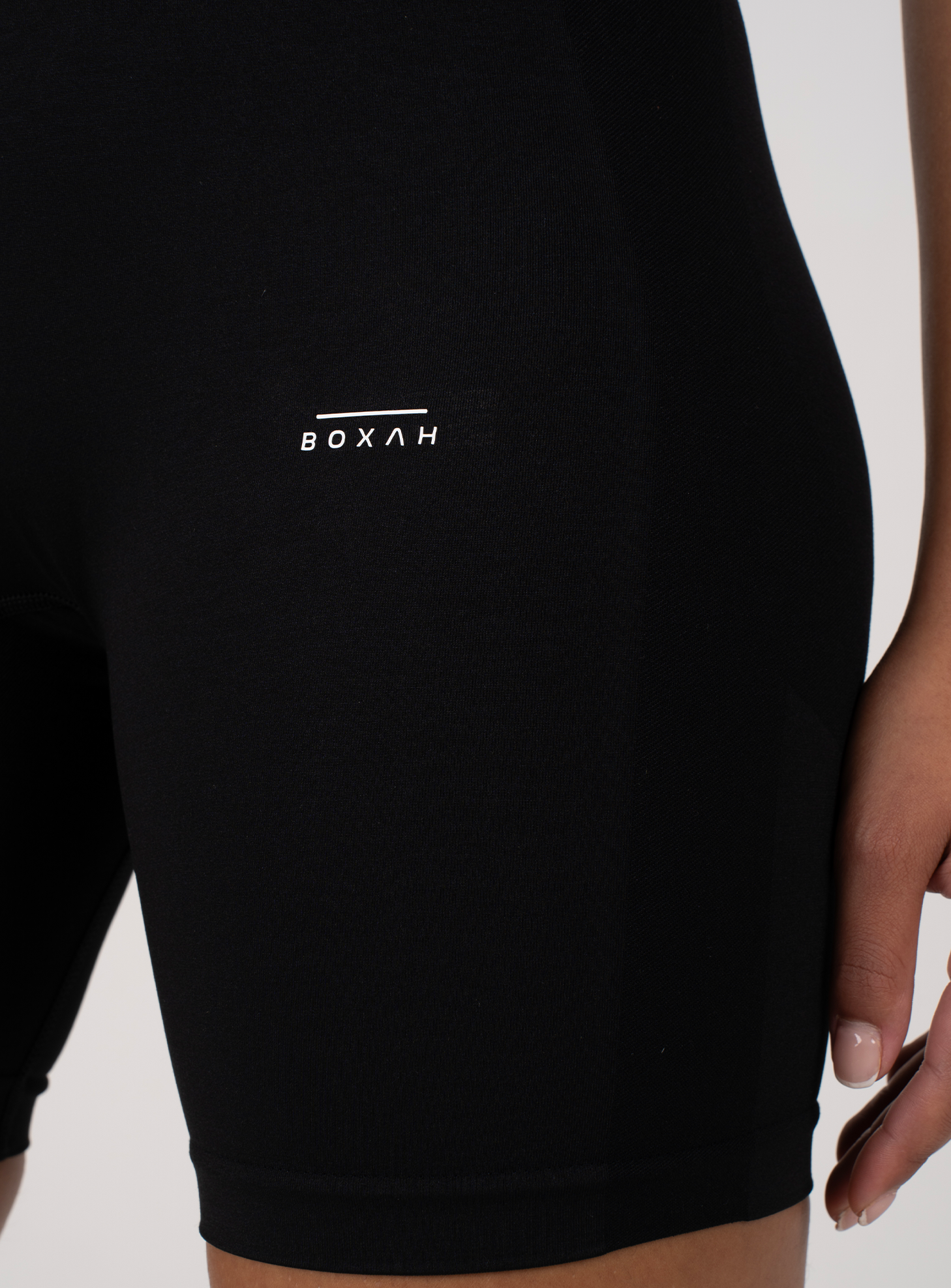 Contour Seamless Performance Shorts | Black - BOXAH